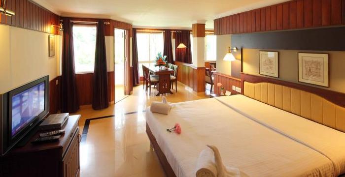 T and U Leisure Hotel